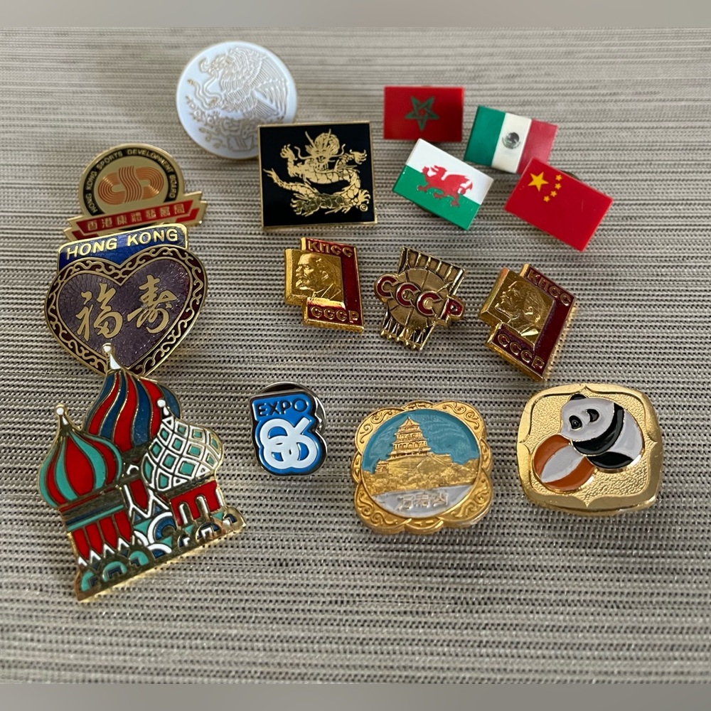 Pins from World’s Fair 1986 Vancouver, Canada